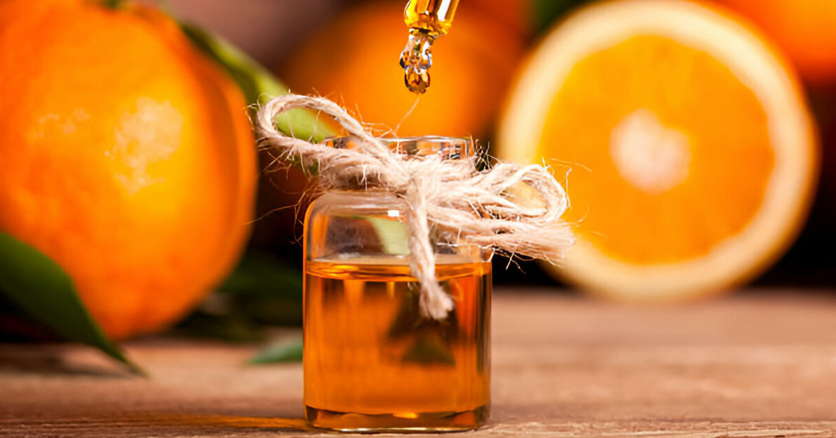 Alcohol-based perfume with tangerine scent